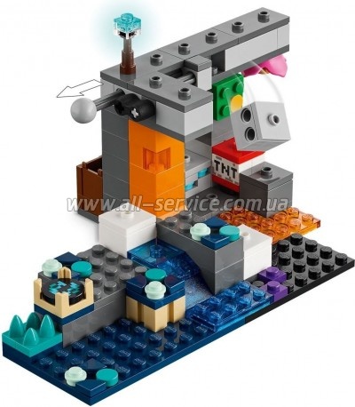 ����������� LEGO Minecraft ������� � ���������� (21274)