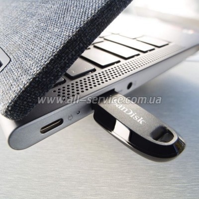  SanDisk 32GB Ultra Curve Black USB 3.2 (SDCZ550-032G-G46)