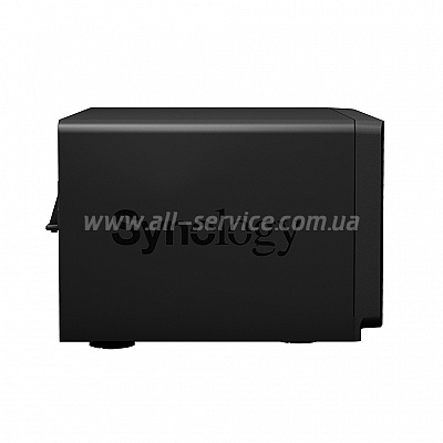 ������� ��������� Synology DS1819+