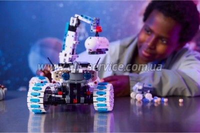 ����������� LEGO Technic ������ ����� Lunar Outpost. ����������� ������� (42211)