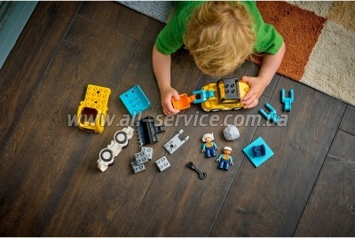 ����������� LEGO DUPLO Town 3-�-1 ��������� ������� (10475)