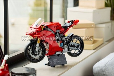 ����������� LEGO Technic �������� Ducati Panigale V4 S (42202)