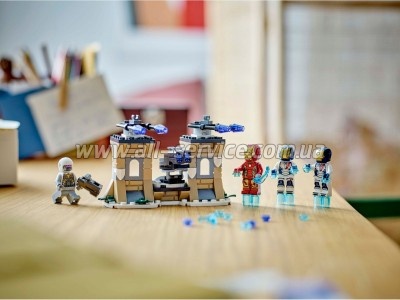  LEGO Marvel         (76288)