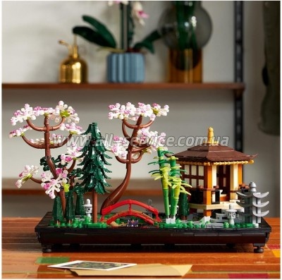 ����������� LEGO Icons ����� ��� 1363 ������ (10315)