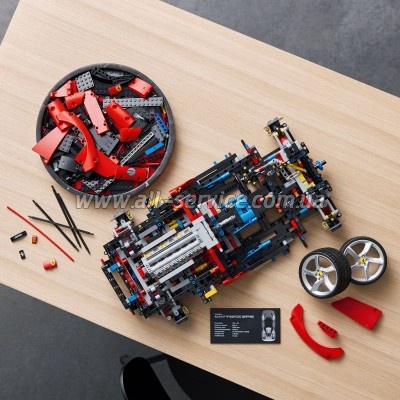  LEGO Technic Ferrari Daytona SP3 (42143)