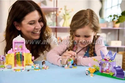 ����������� LEGO Gabby's Dollhouse ���� ��������� � ��� ����� (11205)