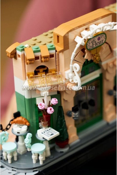  LEGO Icons   (10362)