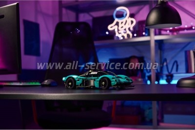 ����������� LEGO Technic Aston Martin Valkyrie (42208)