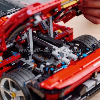  LEGO Technic Ferrari Daytona SP3 (42143)