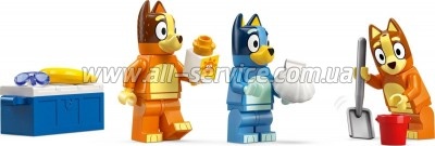 ����������� LEGO Bluey ���� � �������� ������� �� ���������� ���� (11202)