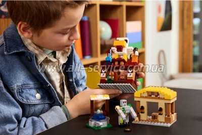 ����������� LEGO Minecraft ����� �� ���� � ��������� ����� ���� (21273)