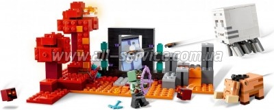 ����������� LEGO Minecraft ������ � ������� � ������ ��� 352 ������� (21255)