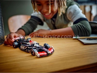 ����������� LEGO Speed Champions ���������� ��� ����� MoneyGram Haas F1 Team VF-24 (77250)