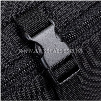    RivaCase 17.3" 8461 Tegel, Black (8461Black)