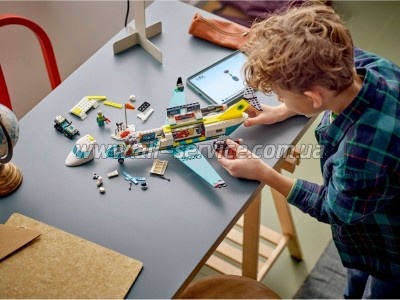  LEGO City     (60465)