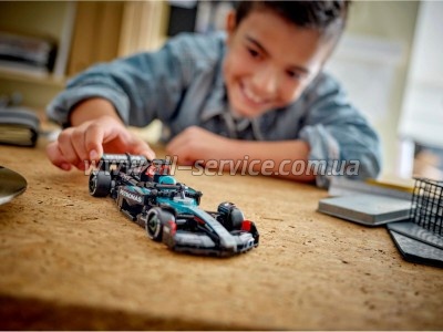 ����������� LEGO Speed Champions ���������� ��� ����� Mercedes-AMG F1 W15 (77244)