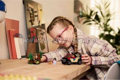 ����������� LEGO Jurassic World ����� �� ���������� �� ������� (76972)